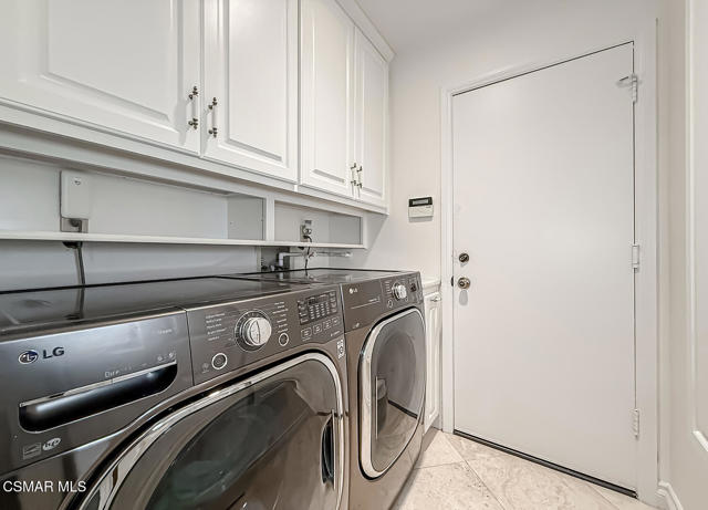 2848 Bayham Cir, Thousand Oaks CA: https://media.crmls.org/mediaz/3faa7c4a-6701-4b7a-995d-27eb6140e283.jpg