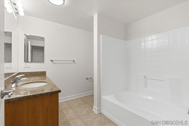 1465 C St, San Diego CA: https://media.crmls.org/mediaz/3faab5f9-a279-4e2b-b0c1-035017ae888e.jpg