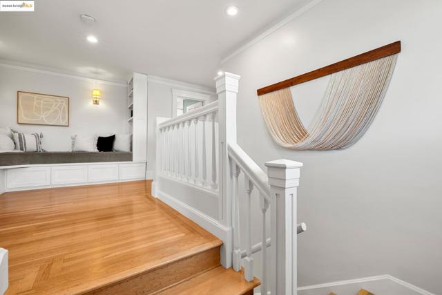 2842 Ashby Ave, Berkeley CA: https://media.crmls.org/mediaz/3fac43c0-34da-41b6-a9a6-18d177c1d87a.jpg