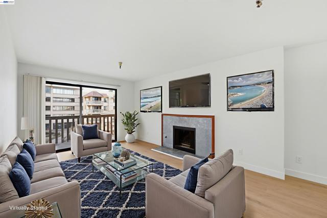 Image 2 of 37 For 1400 Carpentier St  315