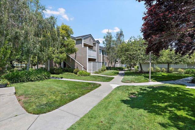 5965 Lake Almanor Drive, San Jose CA: https://media.crmls.org/mediaz/3fad3c1e-1397-4995-b53e-797fe995ba73.jpg