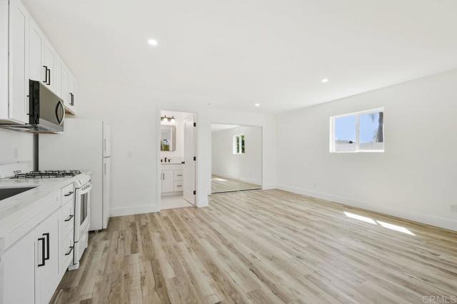 Detail Gallery Image 40 of 58 For 2537 Davis Ave, Carlsbad,  CA 92008 - 4 Beds | 2 Baths