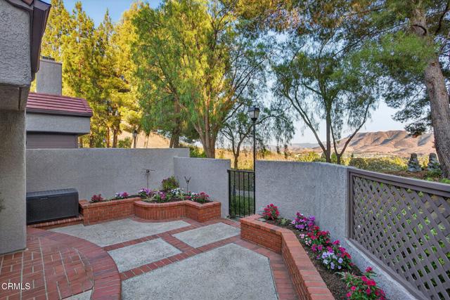 1157 Via Colinas, Westlake Village CA: https://media.crmls.org/mediaz/3fae2b82-d954-4e9e-933d-ecae1a2ad1d2.jpg