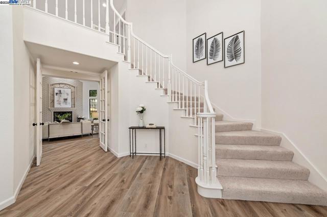942 Finovino Ct, Pleasanton CA: https://media.crmls.org/mediaz/3faf53fc-f730-4b39-9fca-84d9913c198d.jpg