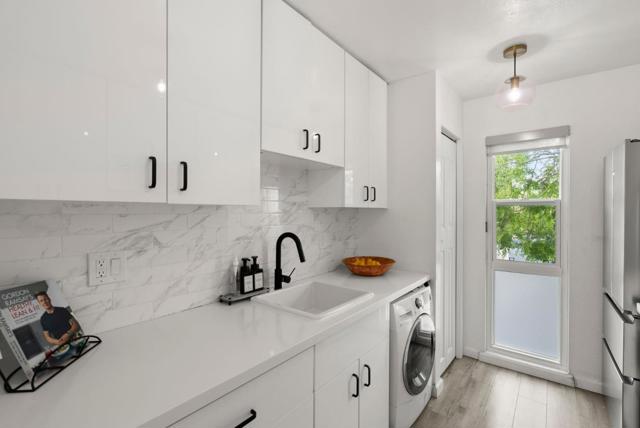 1919 Alameda De Las Pulgas, San Mateo CA: https://media.crmls.org/mediaz/3fafb158-03f9-4c98-87ba-061e6f0c38cb.jpg