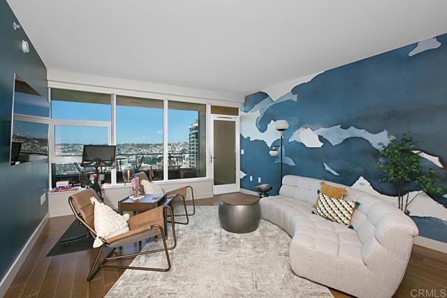 1325 Pacific Highway, San Diego CA: https://media.crmls.org/mediaz/3fb08382-f7e6-4432-9ed6-70c67eb0efaa.jpg