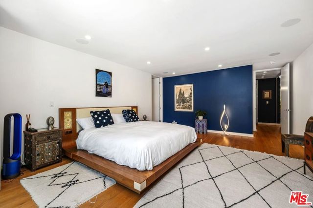3112 Corda Drive, Los Angeles CA: https://media.crmls.org/mediaz/3fb0c060-92ef-4921-9858-e9a0cbbd7f67.jpg