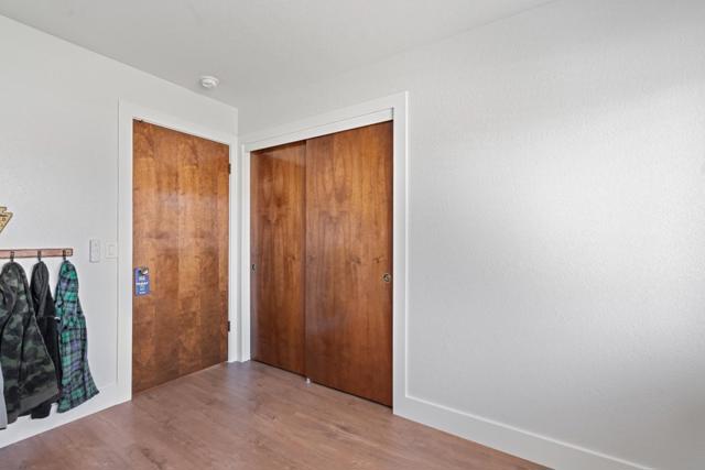 215 Rays Circle, Hollister CA: https://media.crmls.org/mediaz/3fb16b94-792d-4d20-b699-11582090cf2e.jpg