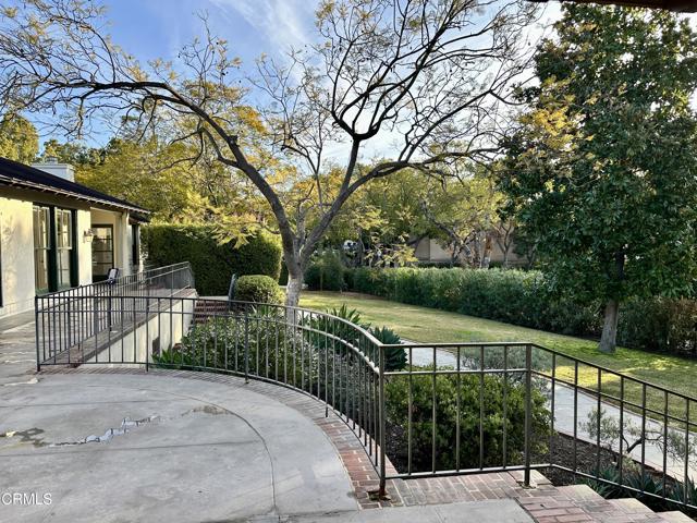 1425 Wentworth Avenue, Pasadena CA: https://media.crmls.org/mediaz/3fb17719-636a-45ef-9aff-1940f43e6814.jpg