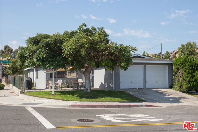 2706 GATES Avenue, Redondo Beach, California 90278, ,Residential Income,Sold,GATES,17247438