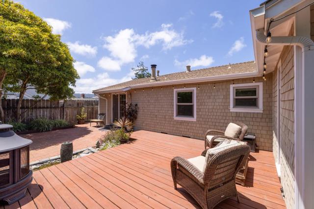 10 Boronda Way, Del Rey Oaks CA: https://media.crmls.org/mediaz/3fb29b67-a81c-4fc6-aa7c-2182ce326660.jpg