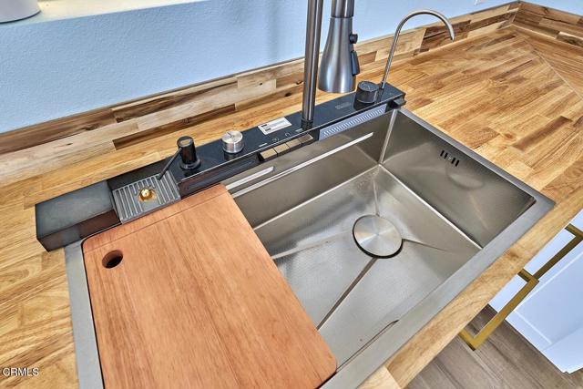 Detail Gallery Image 15 of 23 For 9210 Cherokee Trl, Lucerne Valley,  CA 92356 - 3 Beds | 2 Baths