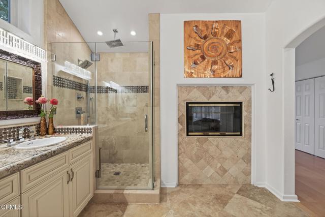 1454 S La Luna Avenue, Ojai CA: https://media.crmls.org/mediaz/3fb3a38b-e0ae-4394-b679-02861f6c9459.jpg