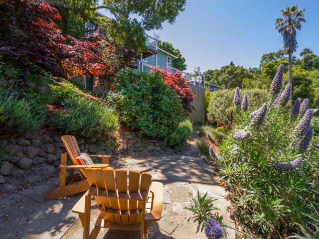 609 Encino Drive, Aptos CA: https://media.crmls.org/mediaz/3fb513af-03e2-49e8-9b41-5ad2fce4032e.jpg