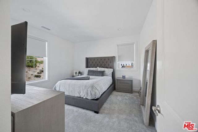 Image 13 of 35 For 11800 Tudor Court