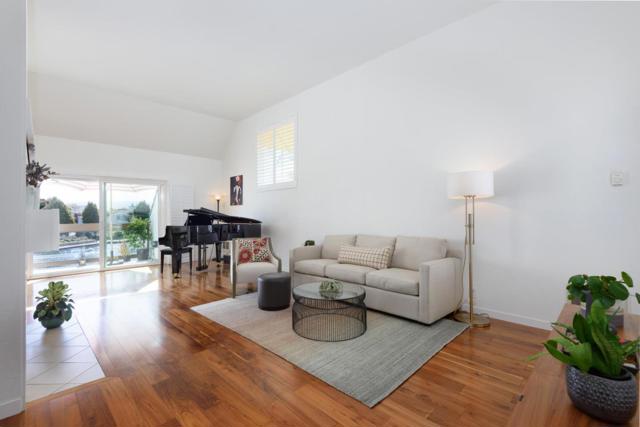 926 Lido Lane, Foster City CA: https://media.crmls.org/mediaz/3fb6a024-2574-4b80-a5cc-3f6953633a9a.jpg