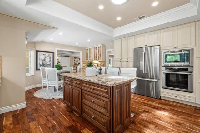 14811 Vickery Avenue, Saratoga CA: https://media.crmls.org/mediaz/3fb6ce99-c251-48e0-b3af-342af2b70ce7.jpg