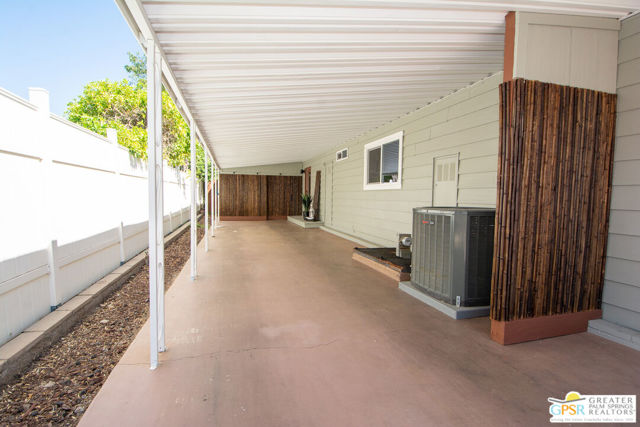 480 Calle Madrigal, Cathedral City CA: https://media.crmls.org/mediaz/3fb7a1ed-7895-49a0-9ae9-3e2df9d02ebf.jpg