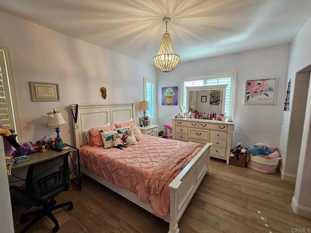 2856 Falling Waters Court, Chula Vista CA: https://media.crmls.org/mediaz/3fb7e3d0-12b8-4953-9d0a-c779d2163506.jpg