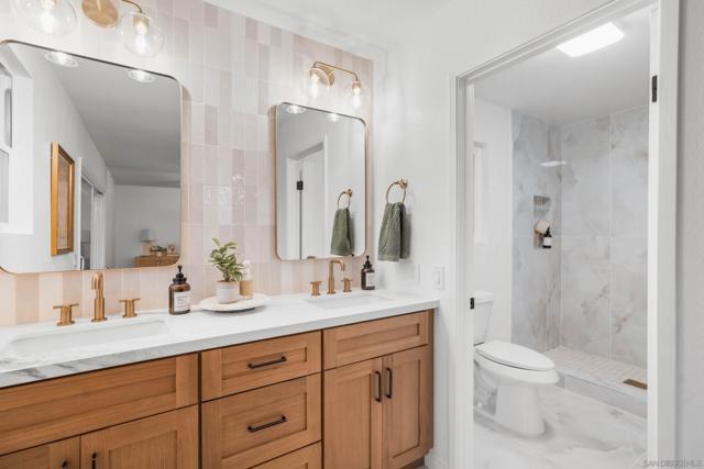 3226 Summit Drive, Escondido CA: https://media.crmls.org/mediaz/3fb8757f-9326-4cfc-9445-3e16a522043c.jpg