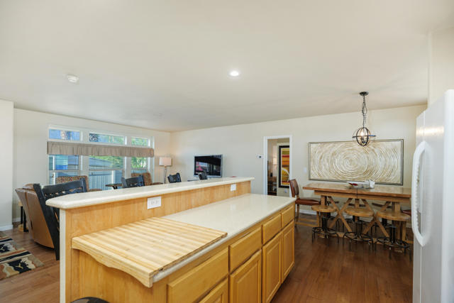 205 Cherokee Street, Palm Springs CA: https://media.crmls.org/mediaz/3fb89776-baf0-4011-8841-9260632b6702.jpg