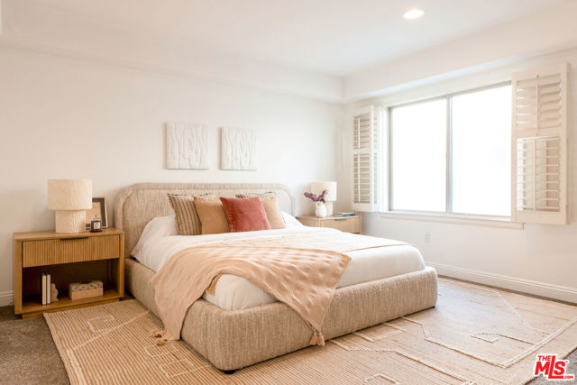 2 Bed Home for Sale in Playa del Rey, California