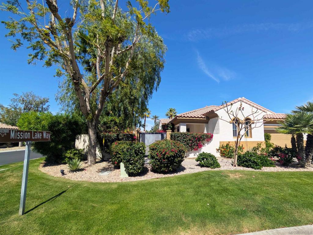 102 Mission Lake Way