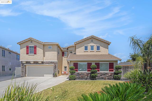 140 Ridge Crest Ct, Oakley CA: https://media.crmls.org/mediaz/3fbc3194-8c80-4fe4-8d2b-925e03a04544.jpg