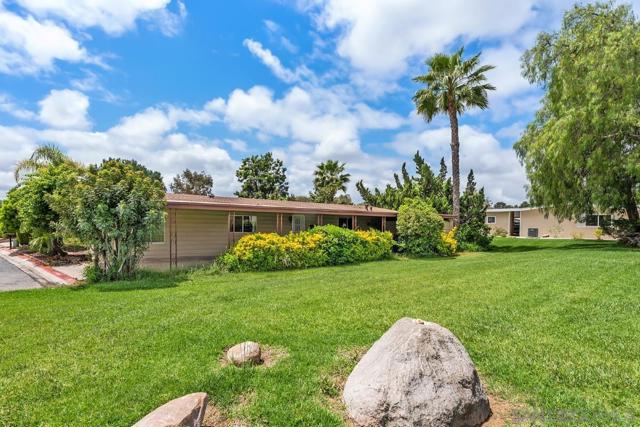 2250 N Broadway, Escondido CA: https://media.crmls.org/mediaz/3fbc6f9f-76ae-4193-b401-ddf8e08820df.jpg