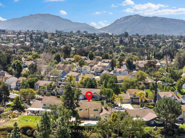 41910 Humber Drive, Temecula CA: https://media.crmls.org/mediaz/3fbca078-0e80-436a-b8b8-29cbc49371a9.jpg