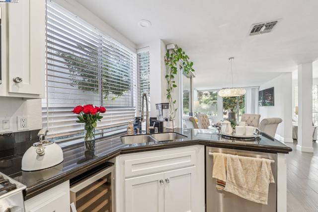 5310 E Lakeshore, San Ramon CA: https://media.crmls.org/mediaz/3fbd288a-7807-4576-b08b-a5960f1cc376.jpg