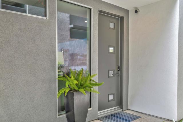 Image 3 of 30 For 344 Goleta Way