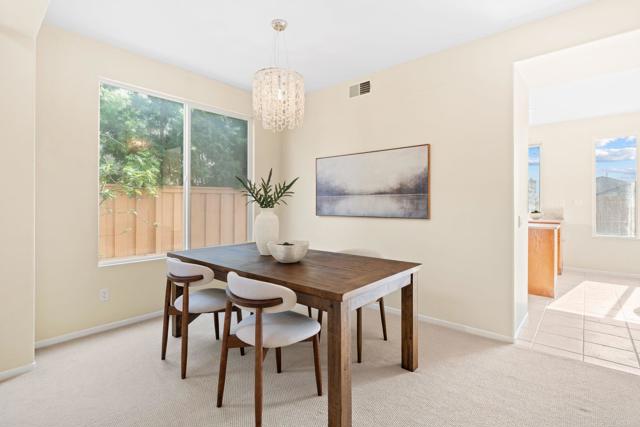 Detail Gallery Image 10 of 56 For 6181 Sunset Crest Way, San Diego,  CA 92121 - 4 Beds | 3 Baths