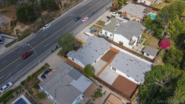 4275 77 College Ave, San Diego CA: https://media.crmls.org/mediaz/3fbec9e9-0434-4736-acab-058889b734f3.jpg