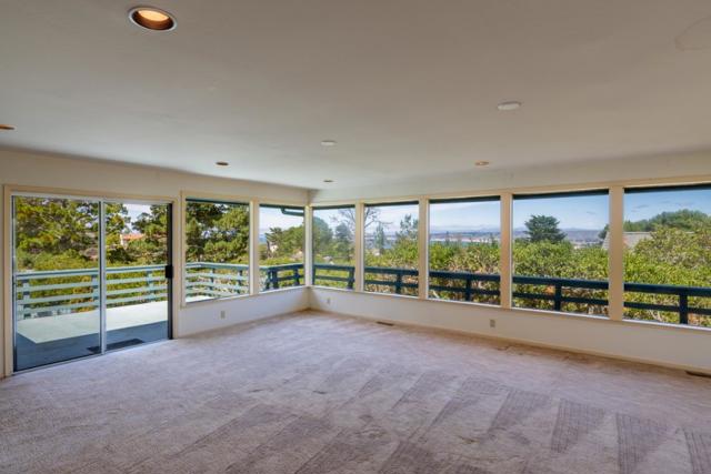 44 El Caminito Del Norte, Monterey CA: https://media.crmls.org/mediaz/3fbefcaf-b1fd-4889-a1dd-fcd808bb1b89.jpg