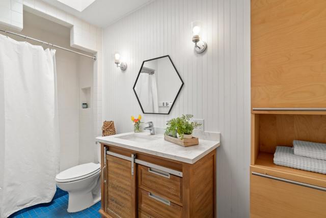 3407 Maplethorpe Lane, Soquel CA: https://media.crmls.org/mediaz/3fc14eed-592d-4d32-b677-2523b6e2337b.jpg