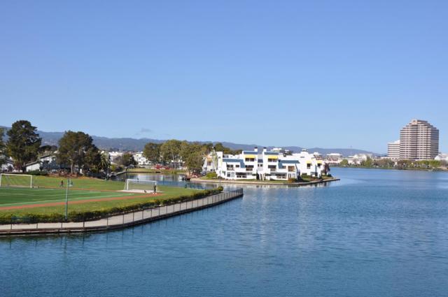 1040 Pizarro Lane, Foster City CA: https://media.crmls.org/mediaz/3fc1c756-2cac-43dd-8898-d8cf7656560f.jpg