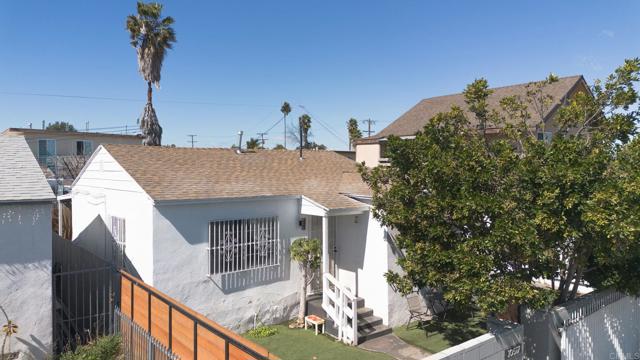 Detail Gallery Image 17 of 34 For 10517 S Normandie Ave., Los Angeles,  CA 90044 - 3 Beds | 1/1 Baths