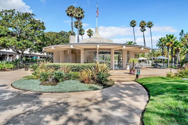 3050 Rue D'Orleans, San Diego CA: https://media.crmls.org/mediaz/3fc2cdaa-99d5-4aca-8e66-8683da938614.jpg