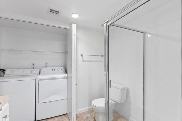 400 N Sunrise Way, Palm Springs CA: https://media.crmls.org/mediaz/3fc3a6ed-1d84-4c9c-a87f-210e02837ab0.jpg