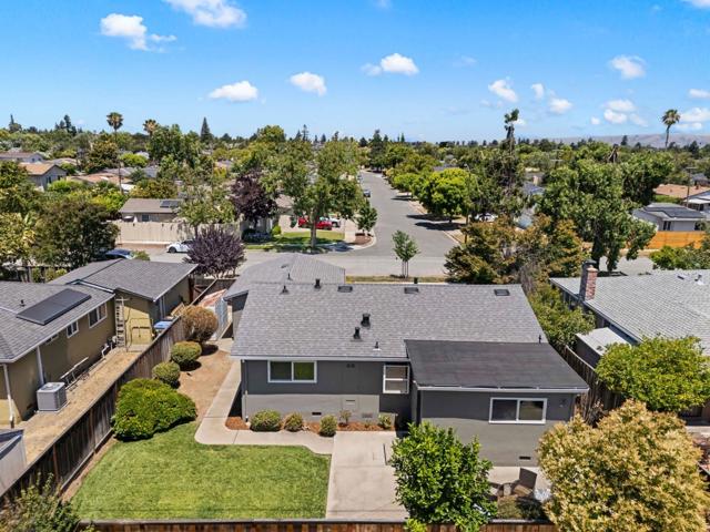 4944 Morden Drive, San Jose CA: https://media.crmls.org/mediaz/3fc40fd4-9621-4032-9b85-fec9600511af.jpg
