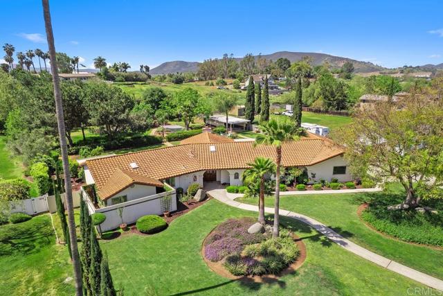 Detail Gallery Image 1 of 1 For 465 Jennileah Ln, San Marcos,  CA 92069 - 4 Beds | 4 Baths