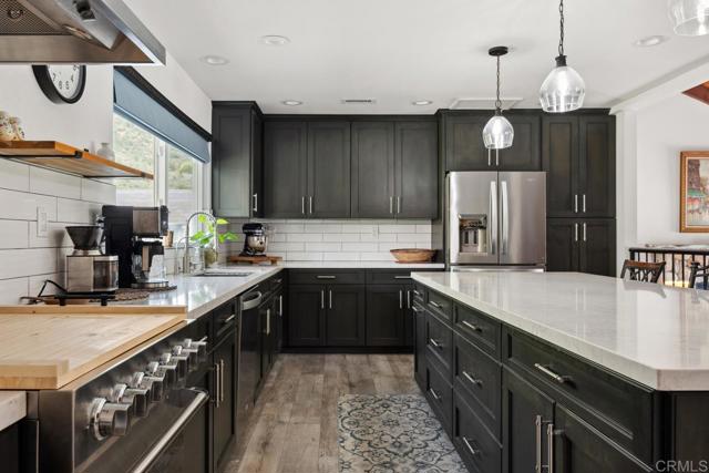 25744 Caryn Ct., Ramona CA: https://media.crmls.org/mediaz/3fc69b47-50c2-4f91-82f8-89f9c9fe9e43.jpg