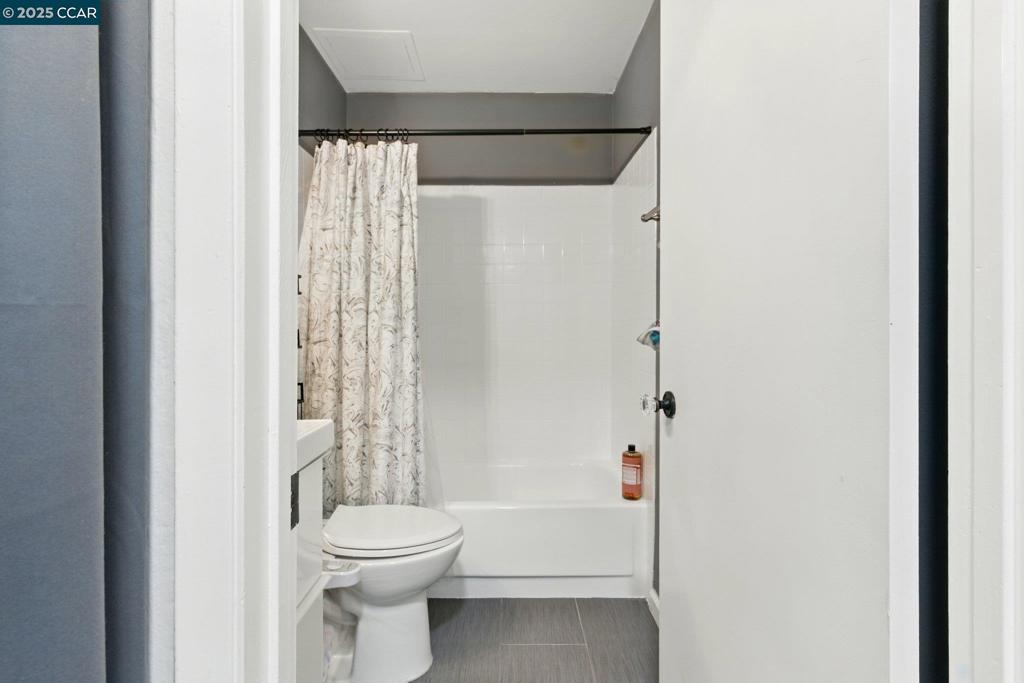 https://media.crmls.org/mediaz/3fc6b58d-078c-4490-a843-719bc4a04de7.jpg?preset=X-Large
