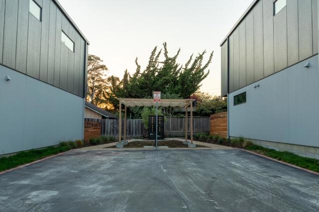 115 Darlington Lane, Soquel CA: https://media.crmls.org/mediaz/3fc72001-d1b3-419a-b729-b7bd47e55204.jpg