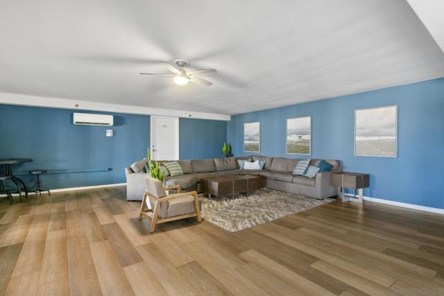 1021 Scott Street, San Diego CA: https://media.crmls.org/mediaz/3fc77b24-aea4-4bdc-bb69-6bfe7dac5427.jpg