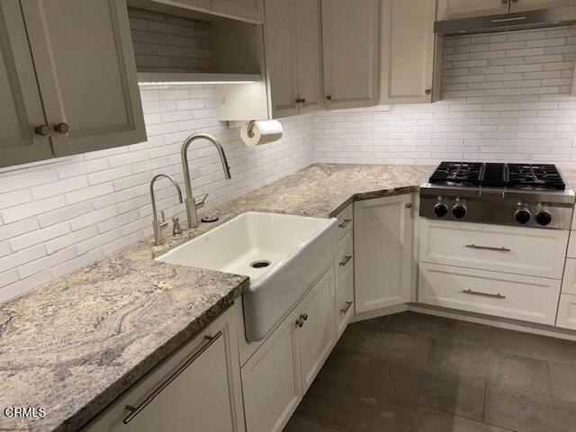 Detail Gallery Image 3 of 25 For 1320 N Ventura Ave, Ventura,  CA 93001 - 2 Beds | 2 Baths