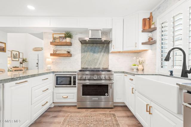 2758 Briarpatch Drive, Simi Valley CA: https://media.crmls.org/mediaz/3fc9ab65-dfca-4322-91ce-07fe3de38b29.jpg