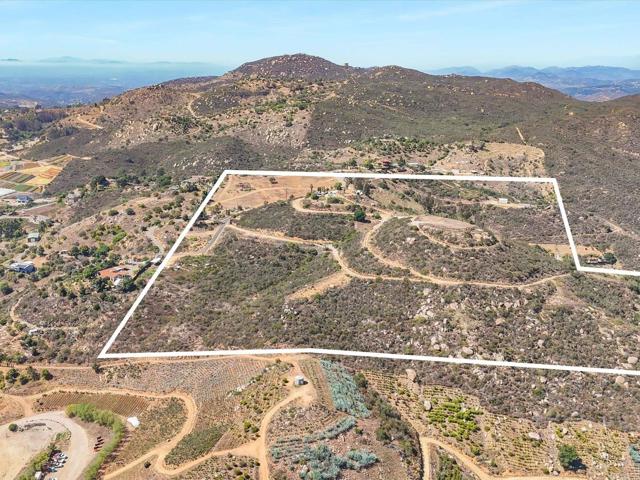 Detail Gallery Image 38 of 39 For 3020 Lynn Ln, San Marcos,  CA 92069 - – Beds | – Baths