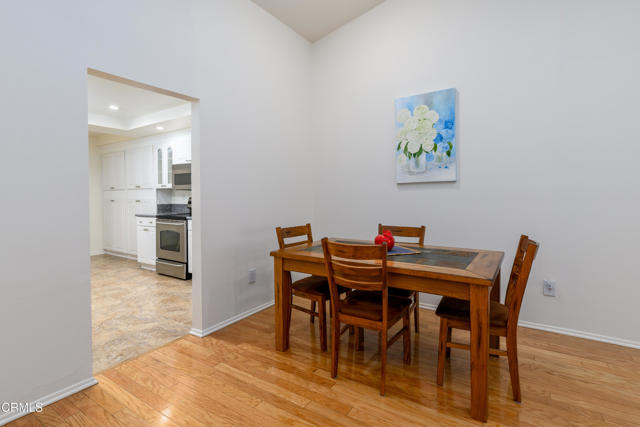 33229 Village 33, Camarillo CA: https://media.crmls.org/mediaz/3fcb3451-abc0-4df3-8cad-da61529f9dee.jpg